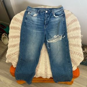 American Eagle 90s Boyfriend Jeans